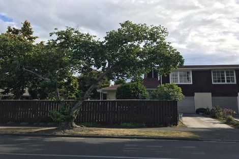 Photo of property in 19 Brookby Crescent, Avonhead, Christchurch, 8042