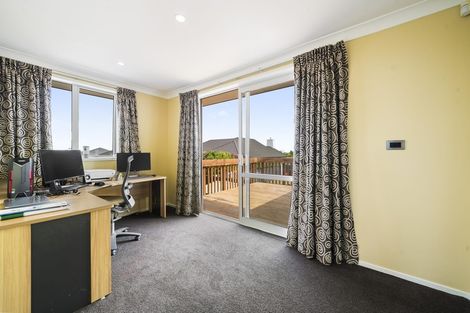 Photo of property in 42 Castellina Drive, Karaka, Papakura, 2113