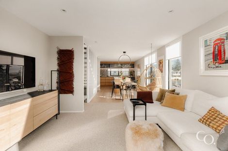 Photo of property in 1/17 Victoria Road, Mount Maunganui, 3116