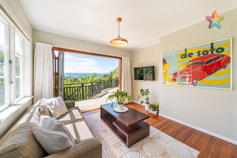 Photo of property in 157 Miromiro Road, Normandale, Lower Hutt, 5010