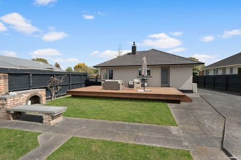 Photo of property in 31 Durham Street, Te Atatu Peninsula, Auckland, 0610