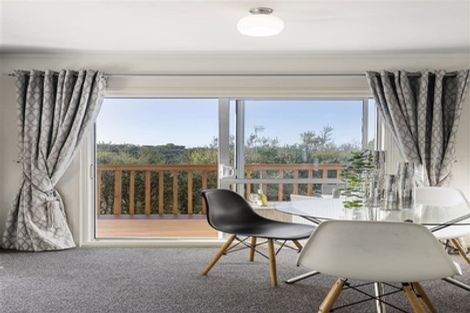 Photo of property in 1/23 Lake Road, Northcote, Auckland, 0627