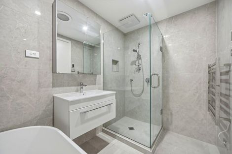 Photo of property in 2 Windlass Street, Long Bay, Auckland, 0630