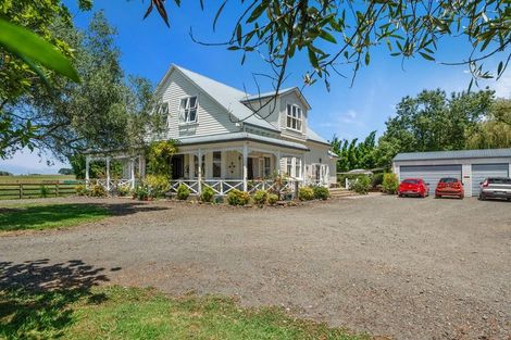 Photo of property in 2179 State Highway 16, Helensville, 0875