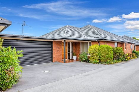 Photo of property in 3/61 Waimairi Road, Upper Riccarton, Christchurch, 8041