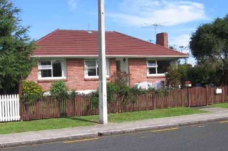 Photo of property in 1/10 Laureston Avenue, Papatoetoe, Auckland, 2025