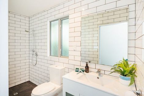 Photo of property in 55 Fitzherbert East Road, Aokautere, Palmerston North, 4471