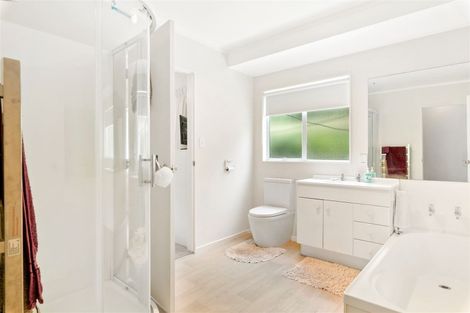 Photo of property in 299b Glengarry Road, Glen Eden, Auckland, 0602