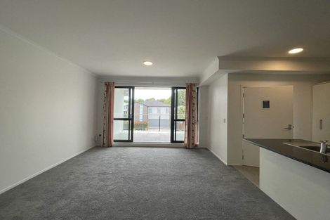 Photo of property in 4/11 Carlos Drive, Flat Bush, Auckland, 2016