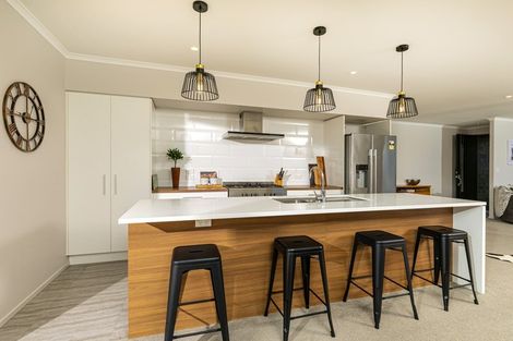 Photo of property in 4 Kiwa Crescent, Gulf Harbour, Whangaparaoa, 0930