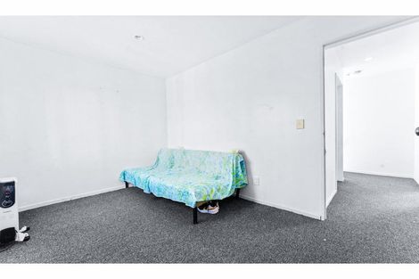 Photo of property in Lynn Park Terrace, 28/12 Ambrico Place, New Lynn, Auckland, 0600