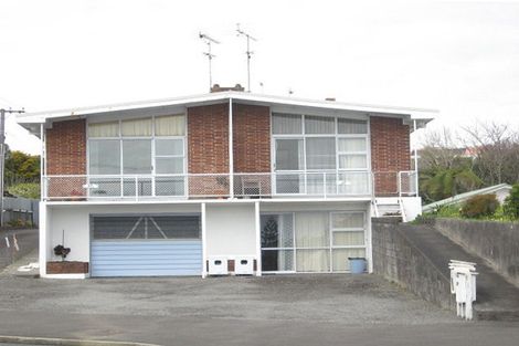 Photo of property in 37b Breakwater Road, Moturoa, New Plymouth, 4310