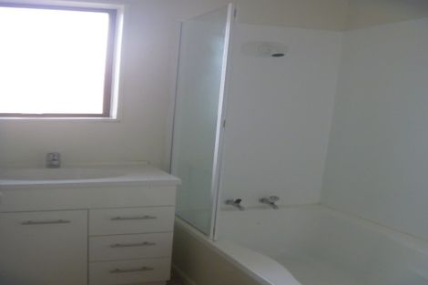 Photo of property in 2/65 Marne Road, Papakura, 2110