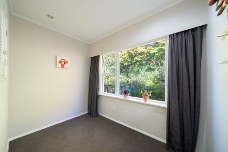 Photo of property in 10 Court Road, Tawa, Wellington, 5028