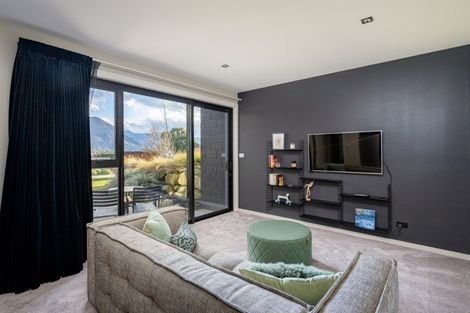 Photo of property in 3 Westview Road, Wanaka, 9305