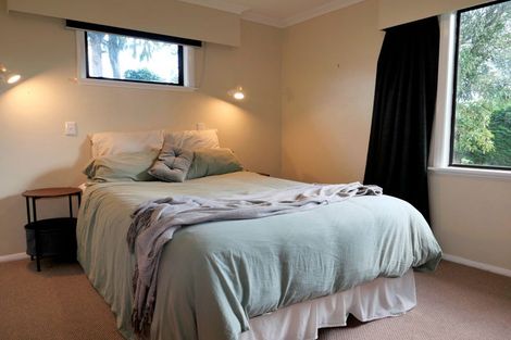Photo of property in 86-88 Mcleavey Road, Ohau, Levin, 5570