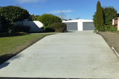 Photo of property in 31 Rosedale Place, Avonhead, Christchurch, 8042