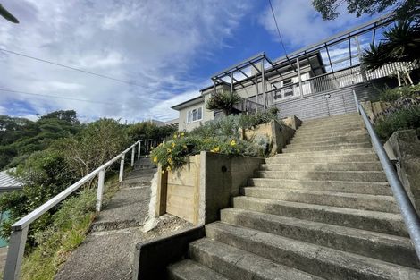 Photo of property in 1b Shalimar Crescent, Khandallah, Wellington, 6035