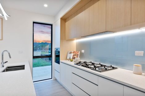 Photo of property in 7 Kiokio Place, Swanson, 0614