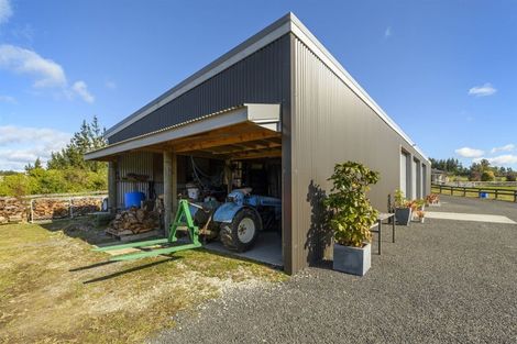 Photo of property in 20 Sarona Park Drive, Omanawa, 3171