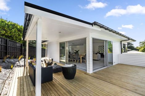 Photo of property in 120a Matipo Road, Te Atatu Peninsula, Auckland, 0610