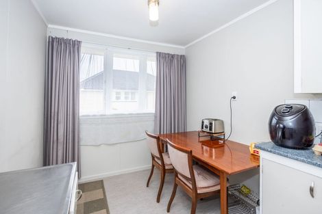 Photo of property in 14a Cliff View Drive, Green Bay, Auckland, 0604