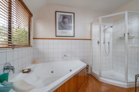 Photo of property in 1 Kips Way, Rangatira Park, Taupo, 3330