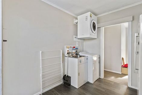 Photo of property in 22 Edgeworth Road, Glenfield, Auckland, 0629
