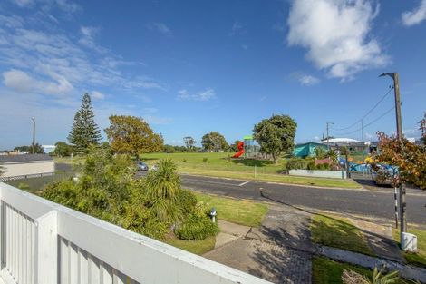 Photo of property in 112 Kuranui Street, Thames, 3500