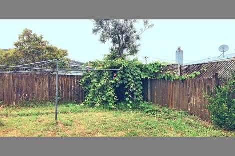 Photo of property in 49 Larnoch Road, Henderson, Auckland, 0610