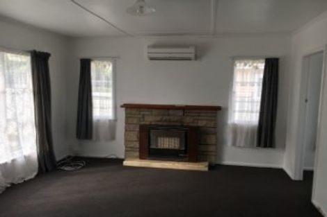 Photo of property in 27 Collins Road, Melville, Hamilton, 3206