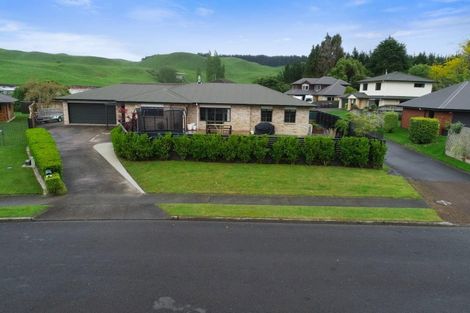 Photo of property in 29 Caulfield Place, Pukehangi, Rotorua, 3015