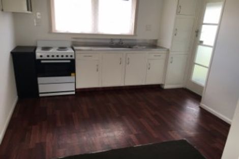 Photo of property in 27 Collins Road, Melville, Hamilton, 3206
