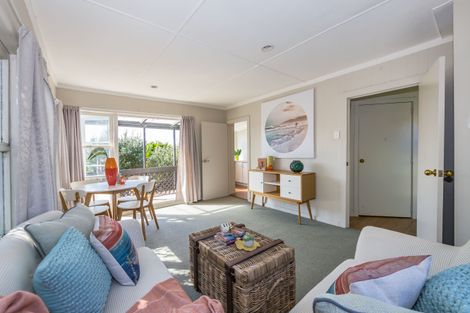 Photo of property in 11 Kauri Road, Stanmore Bay, Whangaparaoa, 0932