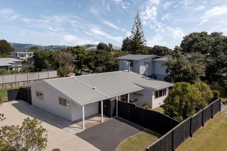 Photo of property in 1126 Papamoa Beach Road, Papamoa Beach, Papamoa, 3118