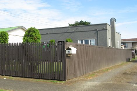 Photo of property in 2/77 Hastie Avenue, Mangere Bridge, Auckland, 2022
