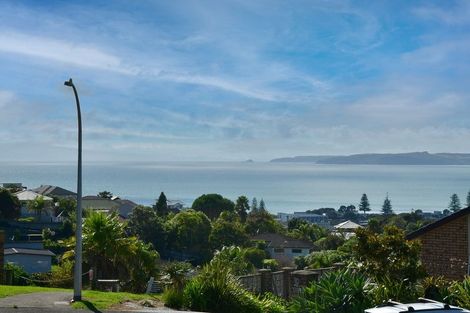 Photo of property in 119 Waldorf Crescent, Orewa, 0931