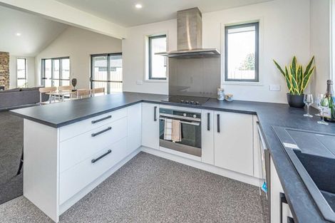 Photo of property in 30 Oldfield Lane, Marton, 4710