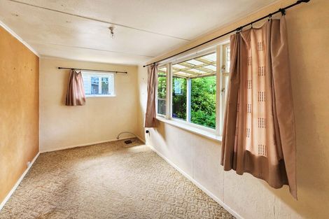 Photo of property in 21 Gibbs Crescent, Wainuiomata, Lower Hutt, 5014