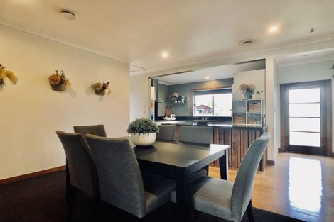 Photo of property in 8 Montgomery Street, Waipukurau, 4200