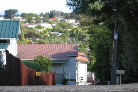Photo of property in 132 Golf Road, Titirangi, Auckland, 0600