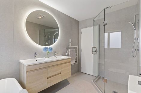 Photo of property in 80b Kahui Parade, Karaka, 2113