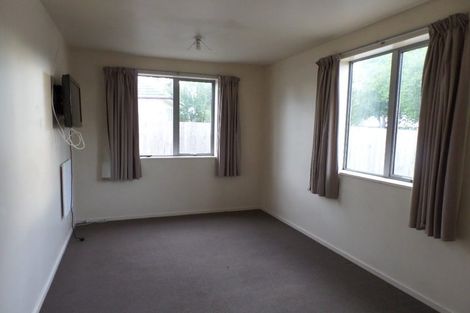 Photo of property in 5b Paeroa Street, Riccarton, Christchurch, 8041