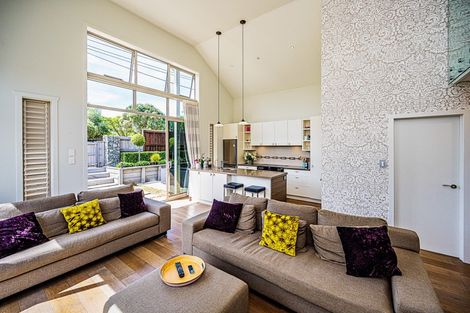 Photo of property in 9 Wharf Road, Albany, Auckland, 0632