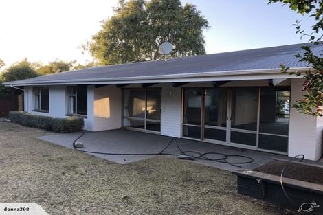 Photo of property in 10 Rosedale Place, Avonhead, Christchurch, 8042