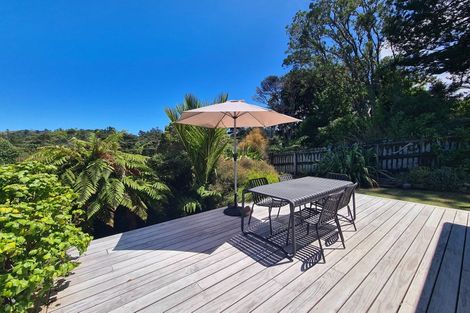 Photo of property in 70 Driving Creek Road, Coromandel, 3506