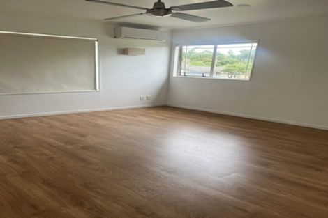 Photo of property in 3 Cognac Place, Henderson, Auckland, 0612