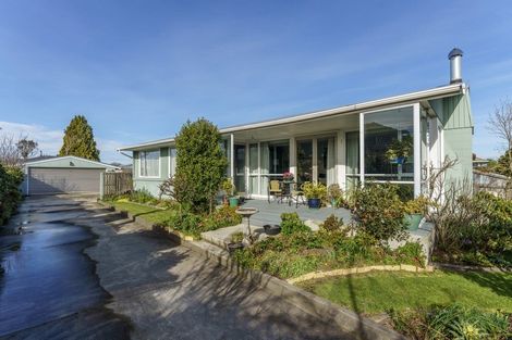 Photo of property in 17 Oriana Crescent, Hornby, Christchurch, 8042