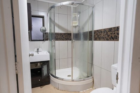 Photo of property in 15 Camden Place, Papatoetoe, Auckland, 2025