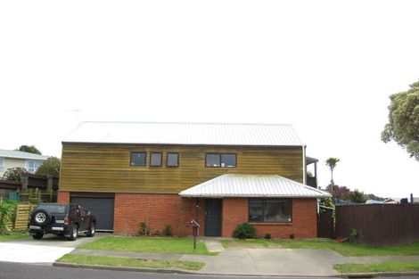 Photo of property in 2 Culzean Grove, Bell Block, New Plymouth, 4312